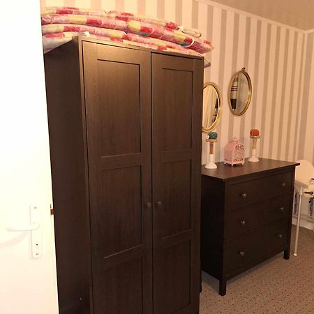 Haus Rosi Apartment Lutzerath ภายนอก รูปภาพ